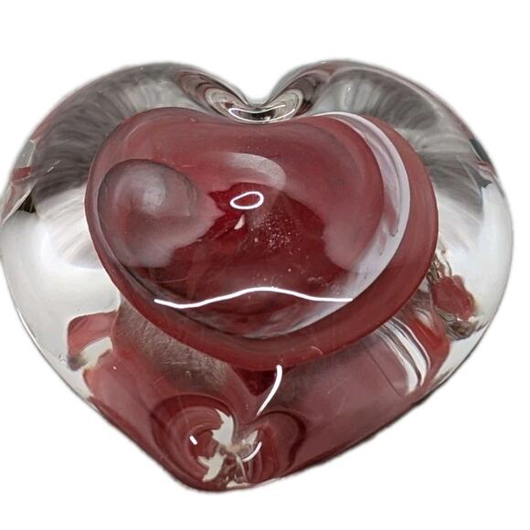 Kathy Sherman Art Glass Heart Paperweight Signed Dated 2004 Red Clear - Picture 9 of 14